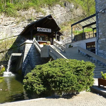 Gorgeous In Ovifat With Sauna 度假居 *